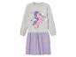 Ein graues Kleid mit einem Bild von Pipp aus My Little Pony und einem lila Rock.