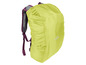 Ein grüner Regenschutz für einen Crivit-Rucksack.