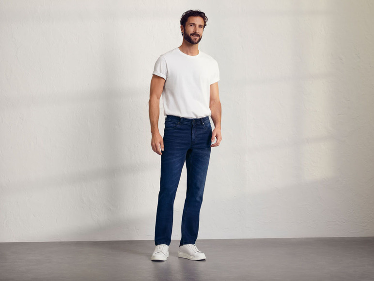 Gehe zu Vollbildansicht: LIVERGY Herren Jeans, Straight Fit, im 5-Pocket-Style - Bild 4