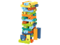 Bunter Holzturm mit Dinosaurierbildern, bereit zum Umfallen.