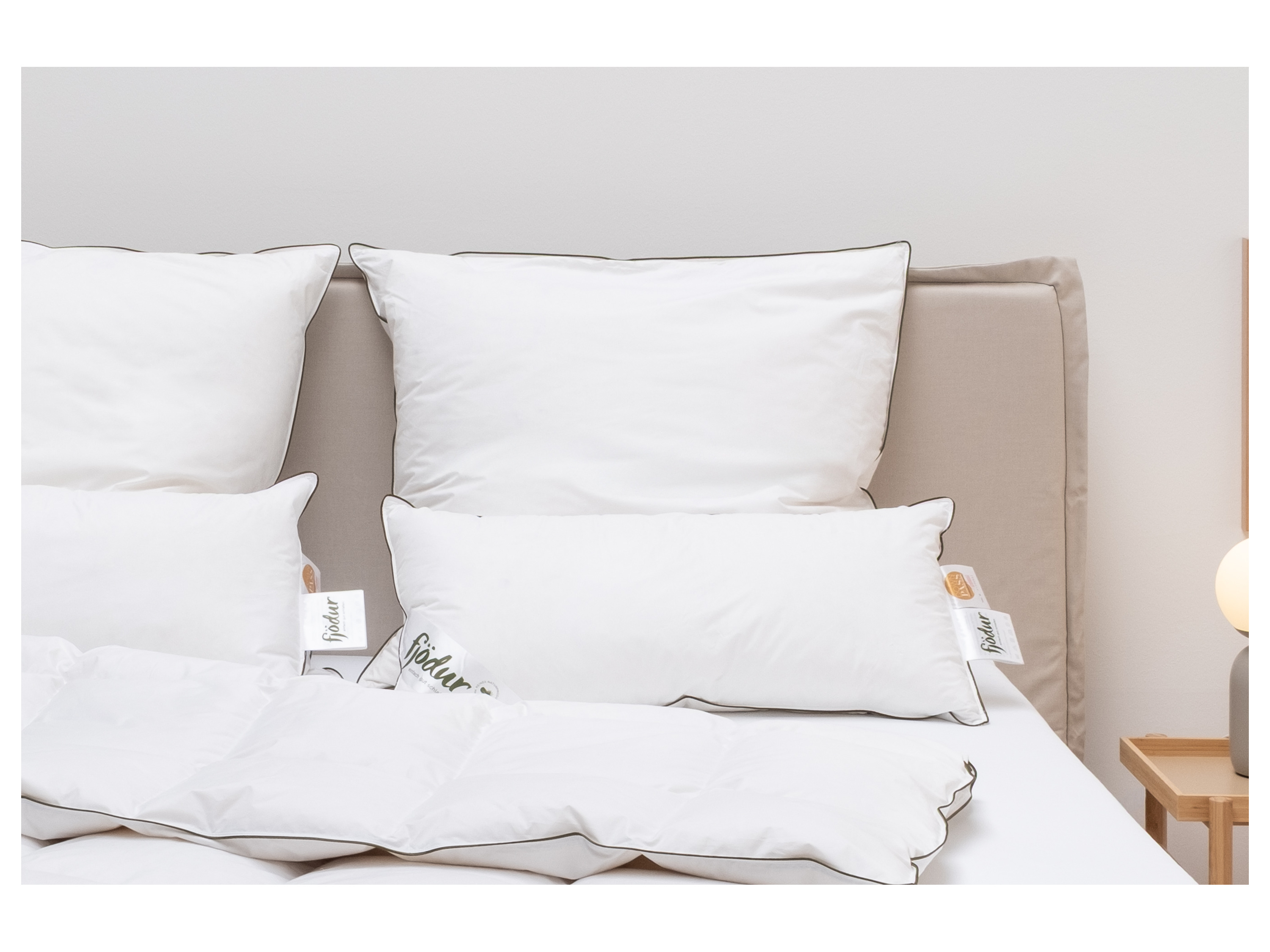 Thumbnail - Fjödur 3-Kammer-Kopfkissen mit 90% Daunen (80 X 80 cm)