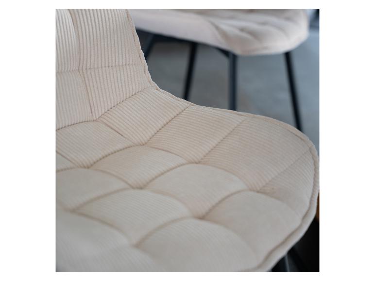 Detail eines beigen Cord-Stuhlpolsters
