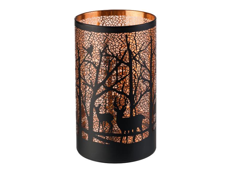 Eine zylindrische Laterne mit Wald- und Hirschmotiv.