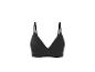 Schwarzes geripptes Bralette mit dünnen Trägern auf weißem Hintergrund.