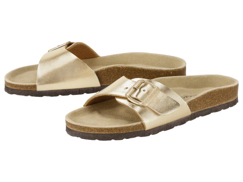 Goldene Sandalen mit Einzelriemen und Schnalle, mit Korksohle.