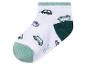 Weiße Kindersocken mit grünen und blauen Automustern, grüner Ferse und Spitze.