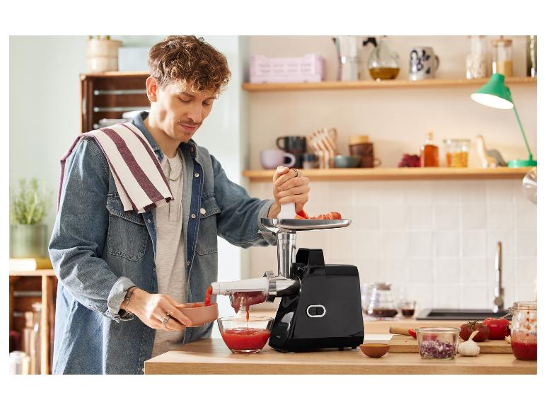 Elektrischer Fleischwolf, mit Tomatenpassierer-Aufsatz