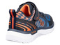 Blaue WellWalk Kinderschuhe mit orangenen Details.