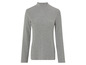 Ein graues Langarmshirt mit hohem Kragen.