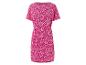 Rosa Kleid mit Blumenmuster, sommerlicher Stil.