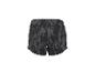 Schwarze Sportshorts mit abstraktem Camouflage-Muster, Rückansicht.