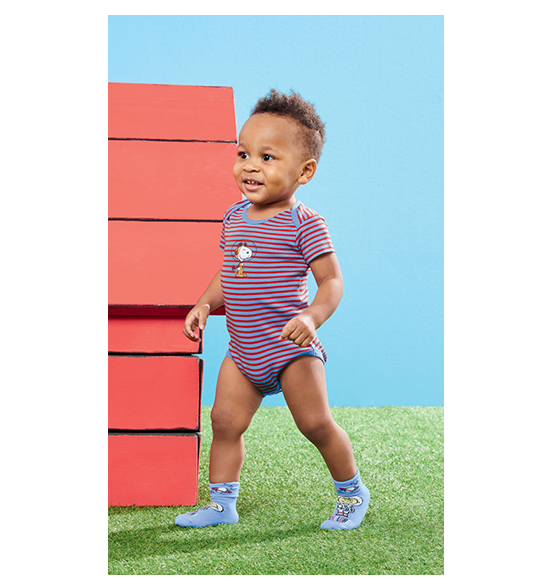 Baby laufend mit Baby Jungen Body, Variante Streifen/blau/rot