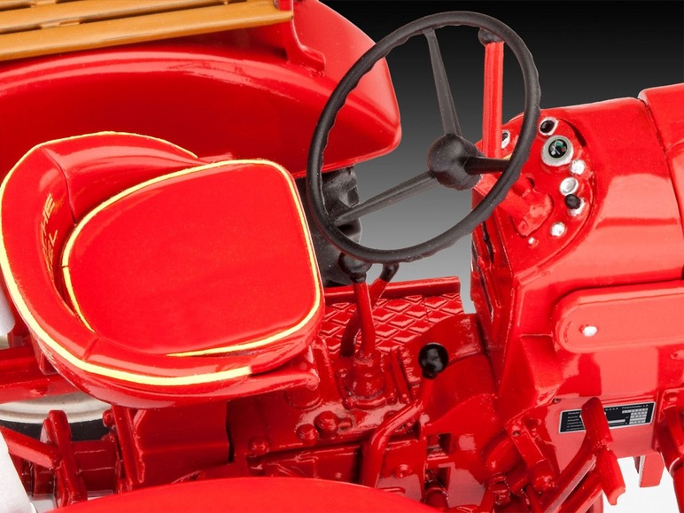 Gehe zu Vollbildansicht: Revell Porsche Junior 108 Traktormodell Bausatz - Bild 6