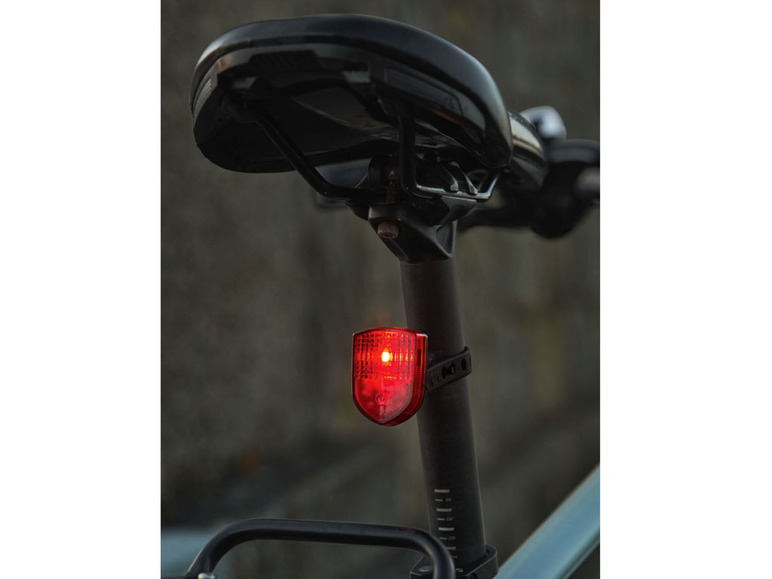 Gehe zu Vollbildansicht: CRIVIT® LED-Fahrrad-Leuchtenset, automatische Lichtsteuerung, werkzeuglose Montage - Bild 4