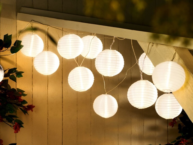 Gehe zu Vollbildansicht: MELINERA® LED Sommerlichterkette, mit 15 Lampions, 6-Stunden-Timer, Warmweiß - Bild 3