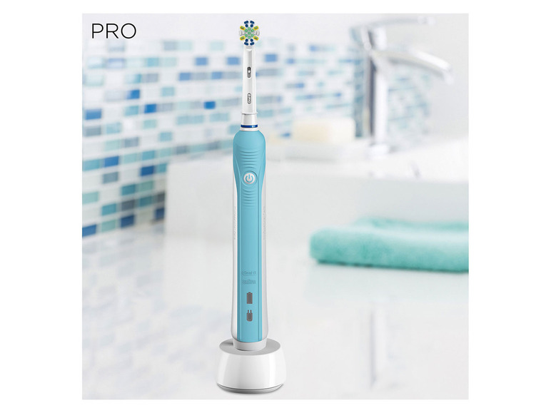 Gehe zu Vollbildansicht: Oral-B Elektrische Zahnbürste »Pro 1 100«, 2 Minuten Timer, mit 1 Aufsteckbürste - Bild 6