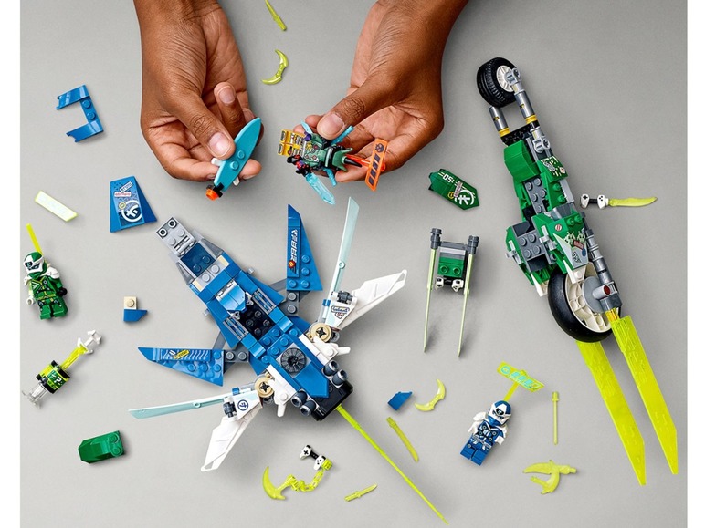 Gehe zu Vollbildansicht: LEGO® NINJAGO 71709 »Jay und Lloyds Power-Flitzer« - Bild 12