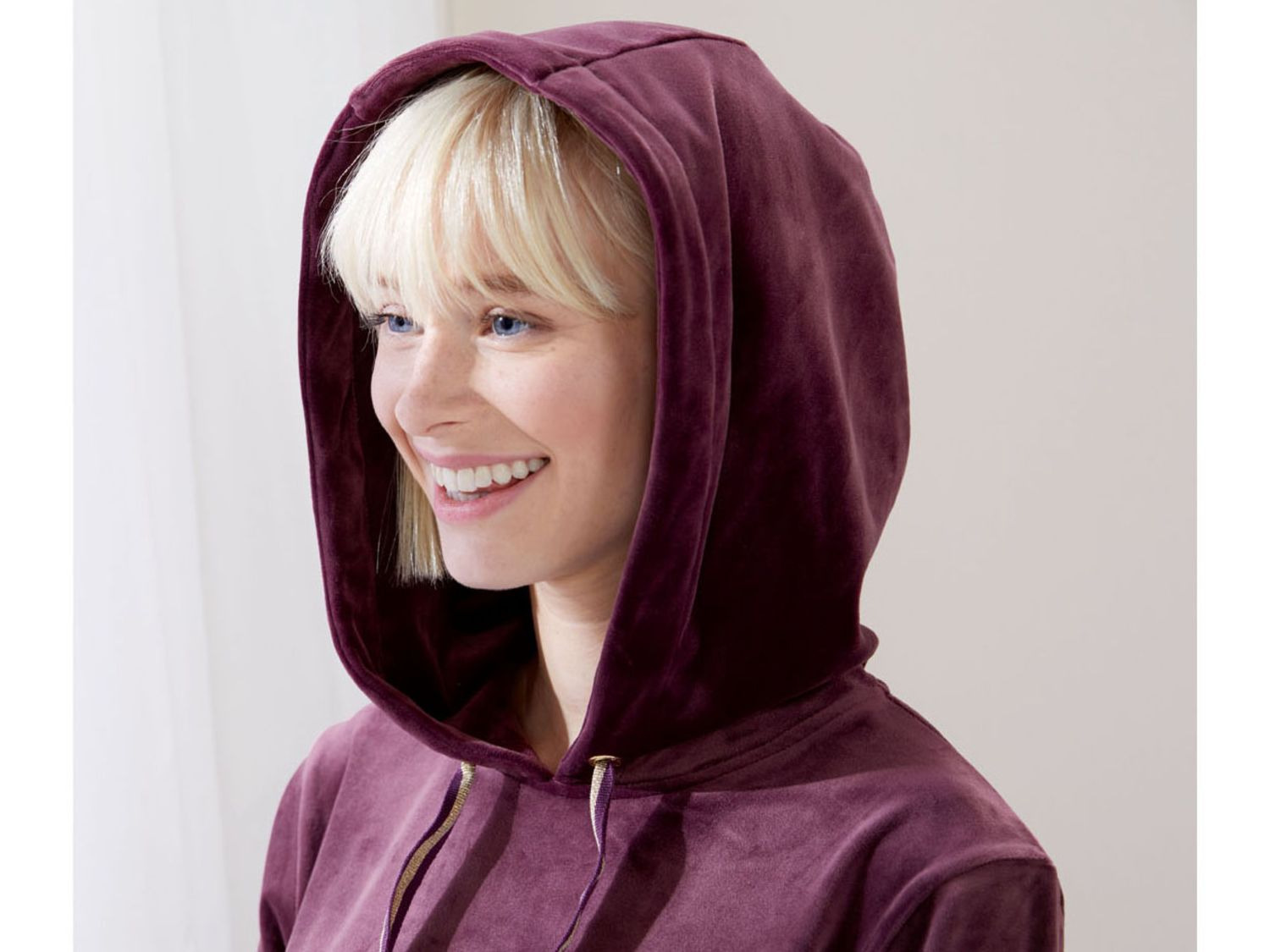 Esmara Kleid Damen Aus Nicki Qualitat Lidl De 