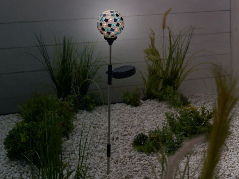 Gehe zu Vollbildansicht: MELINERA® LED-Gartenstecker, mit Solarmodul - Bild 4