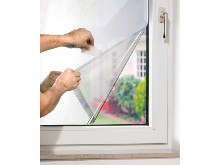 Gehe zu Vollbildansicht: PARKSIDE® Fensterfolie verspiegelt/ UV-Schutzfolie, selbstklebend, inklusive Cutter, Rakel - Bild 10