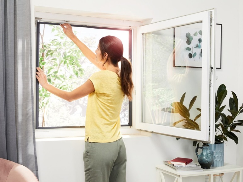 Gehe zu Vollbildansicht: PARKSIDE® Insektenschutzfenster, ausziehbar, licht- und luftdurchlässig, 14 mm Einbautiefe - Bild 1
