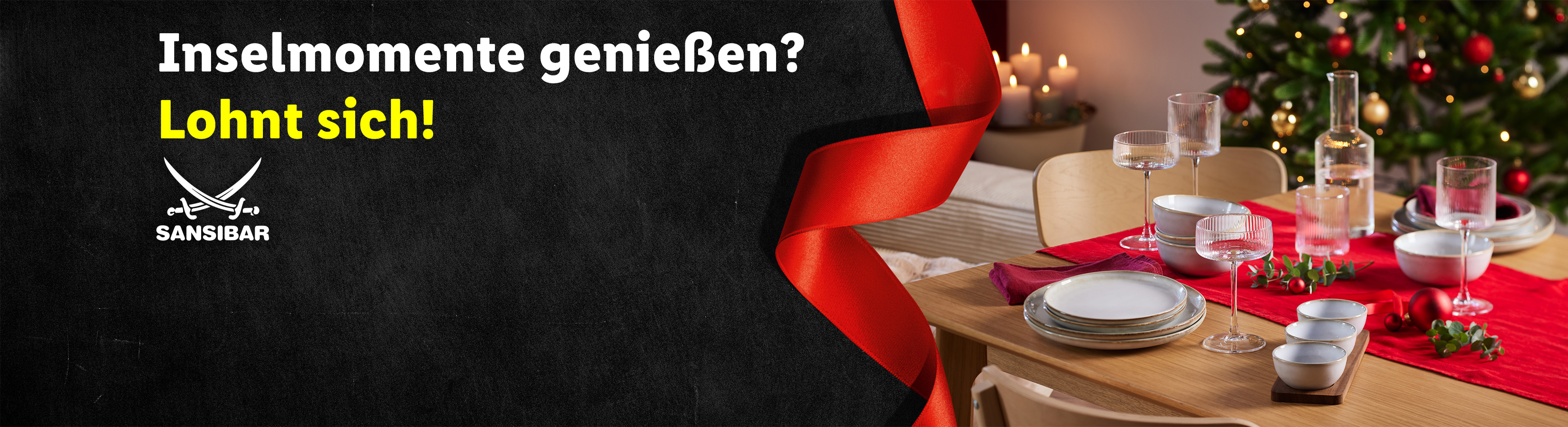 Festlich gedeckter Tisch mit Geschirr und Gläsern, daneben der Text 'Inselmomente genießen? Lohnt sich!' und das Sansibar-Logo.