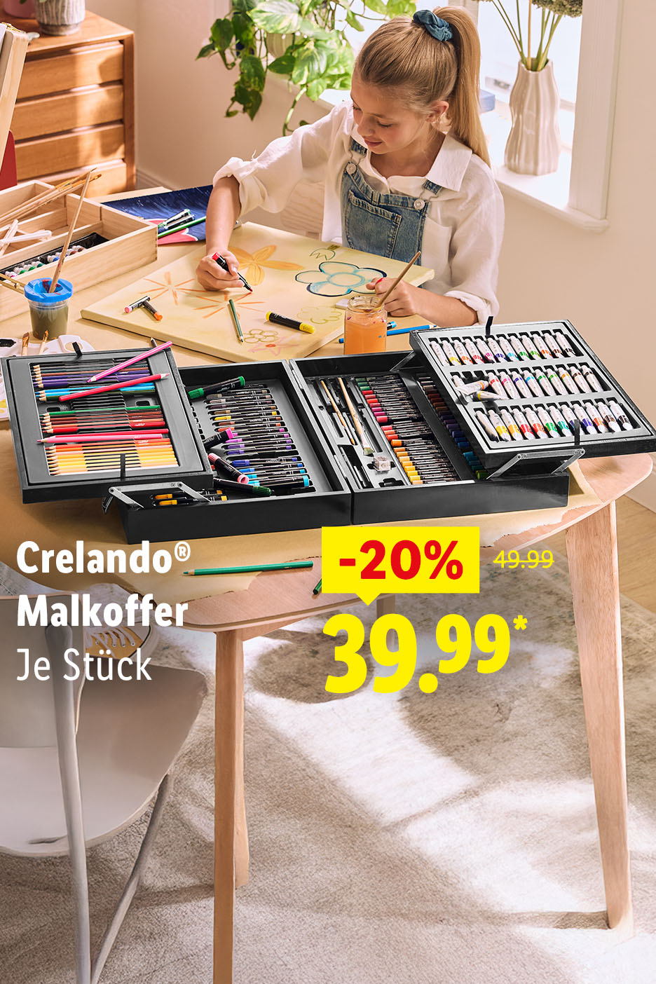 Mädchen malt mit Crelado® Malkoffer, 20% Rabatt, jetzt 39.99€
