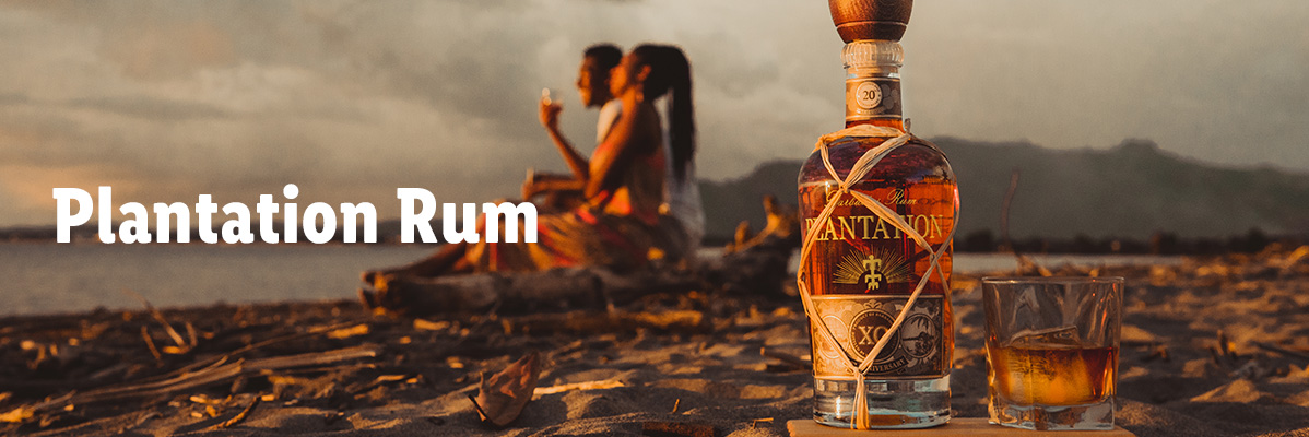 Plantation Rum am Strand genießen.